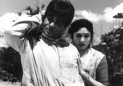 Valentines Day 2023: शाहरुख-काजोल से रेखा-अमिताभ तक... ये हैं वो जोड़ियां जिन्होंने पैदा की जवां दिलों में मोहब्बत