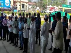 Belgaon: बेळगावात वारकऱ्यांचं 'भजन' आंदोलन, पंढरपूरला रेल्वे सेवा सुरु करण्याची मागणी