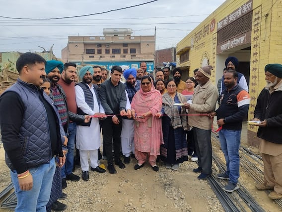 ਅਕਾਲੀ-ਕਾਂਗਰਸ ਦੀਆਂ ਸਰਕਾਰਾਂ ਨੇ ਲਾਲਾ ਜੀ ਦੇ ਜੱਦੀ ਸ਼ਹਿਰ ਨੂੰ ਹਮੇਸ਼ਾ ਅਣਗੌਲਿਆਂ ਕੀਤਾ - ਬੀਬੀ ਮਾਣੂੰਕੇ ਅਕਾਲੀ-ਕਾਂਗਰਸ ਦੀਆਂ ਸਰਕਾਰਾਂ ਨੇ ਲਾਲਾ ਜੀ ਦੇ ਜੱਦੀ ਸ਼ਹਿਰ ਨੂੰ ਹਮੇਸ਼ਾ ਅਣਗੌਲਿਆਂ ਕੀਤਾ - ਬੀਬੀ ਮਾਣੂੰਕੇ