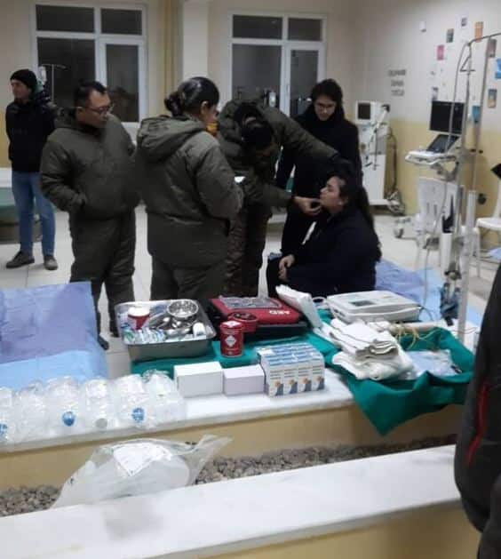 ਭੂਚਾਲ ਨਾਲ ਪ੍ਰਭਾਵਿਤ ਲੋਕਾਂ ਨੂੰ ਸਹਾਇਤਾ ਪ੍ਰਦਾਨ ਕਰਨ ਲਈ ਐਨ.ਡੀ.ਆਰ.ਐਫ ਦੀਆਂ 3 ਟੀਮਾਂ ਵਿਸ਼ੇਸ਼ ਤੌਰ 'ਤੇ ਕੁੱਤਿਆਂ ਦੇ ਦਸਤੇ, ਮੈਡੀਕਲ ਅਤੇ ਹੋਰ ਲੋੜੀਂਦੇ ਸਾਜ਼ੋ-ਸਾਮਾਨ ਦੇ ਨਾਲ ਭਾਰਤ ਤੋਂ ਤੁਰਕੀ ਭੇਜੀਆਂ ਗਈਆਂ ਹਨ।