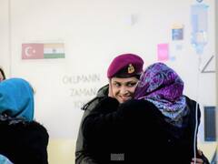 Turkiye Earthquake: हमें फिक्र है आपकी...भारत ने भेजी तुर्किए को मदद, तस्वीरें बयां कर रही हैं गम में खुशी ढूंढती नजर