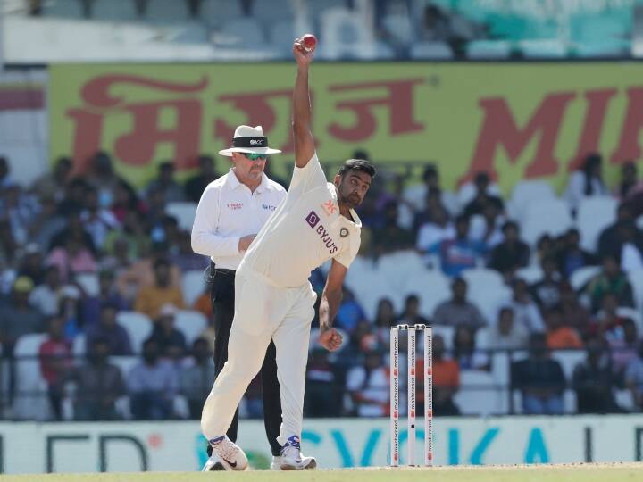 Ravi Ashwin become the fastest Indian bowler to take 450 wickets in test Cricket IND vs AUS Nagpur match IND vs AUS: नागपुर टेस्ट के पहले दिन 3 विकेट झटके अश्विन ने रचा बड़ा कीर्तिमान, इस मामले में बने सबसे तेज़ भारतीय गेंदबाज़