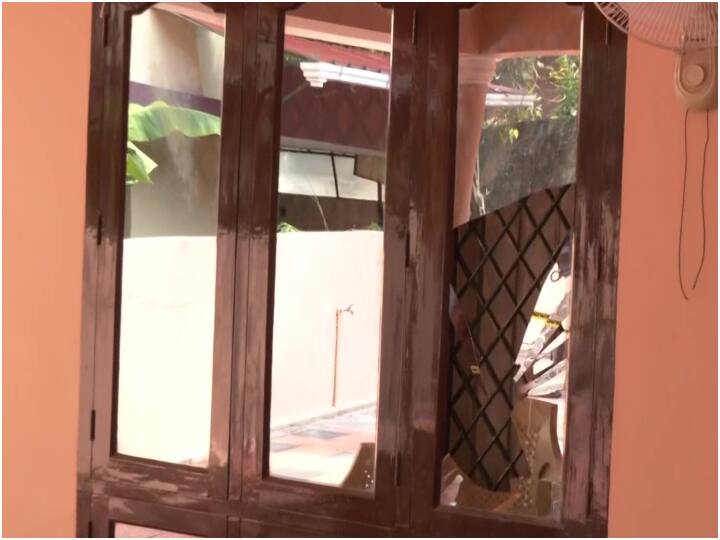 Union Minister V Muraleedharan's house attacked by unidentified people in Thiruvananthapuram V Muralidharan’s House Attacked: केरल में केंद्रीय मंत्री वी मुरलीधरन के घर पर हमला, खून के धब्बे भी मिले
