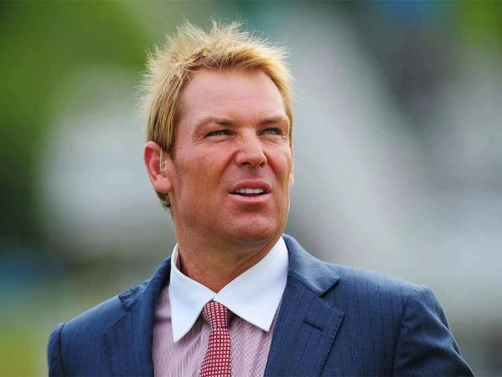 पिछले साल 2 मार्च के दिन ऑस्ट्रेलिया के दिग्गज स्पिनर शेन वॉर्न (Shane Warne) की थाईलैंड में मौत हो गई थी. इस पूर्व दिग्गज खिलाड़ी की मौत से क्रिकेट जगत को तगड़ा झटका लगा था. इसके अलावा शेन वॉर्न अपने पीछे तकरीबन 120 करोड़ रूपए की संपत्ति छोड़कर गए थे. (फोटो क्रेडिट- सोशल मीडिया)