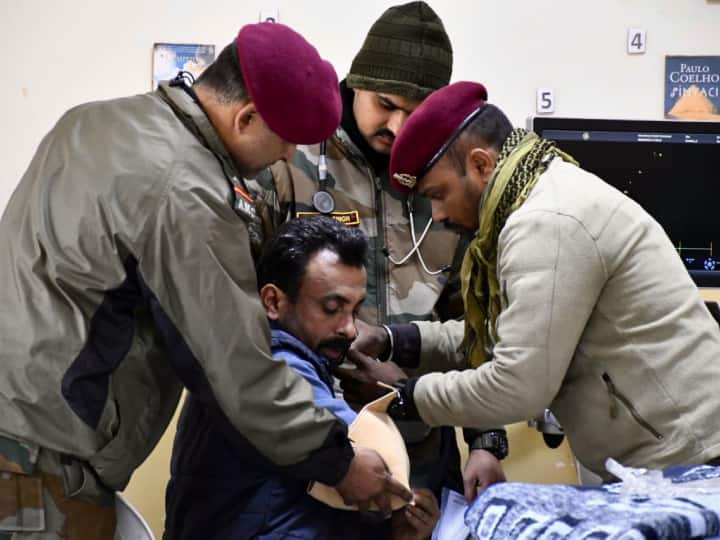 भारतीय सेना ने भी वहां भेजी मदद को लेकर एक ट्वीट किया है- #OperationDost  We Care. #IndianArmy #Türkiye इससे भारतीय सेना ने कहने की कोशिश की कि हमें फिक्र है...(फोटो-@DrSJaishankar)