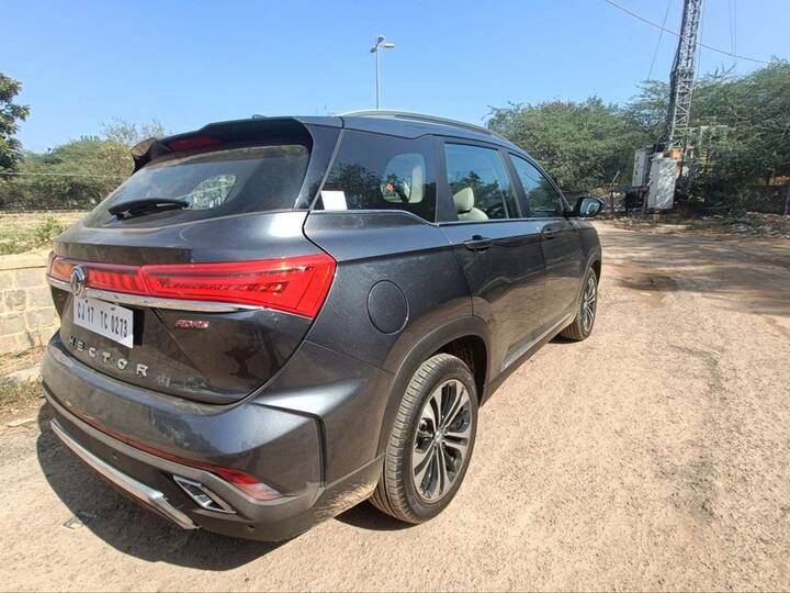 6. The engine options remain with the 1.5l turbo petrol and a 2.0l diesel with the diesel getting a manual gearbox only. The petrol is the big seller and with the CVT the SUV is now a much better cruiser rather than the DCT which was available earlier. The CVT is nice to drive and it feels smooth in stop-go traffic while cruising effortlessly at big speeds. It feels like a big SUV with a focus on comfort and it is nicely suited to that.