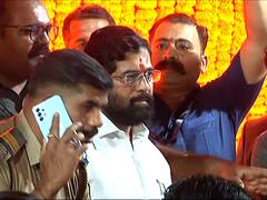 CM Eknath Shinde : मुख्यमंत्री एकनाथ शिंदेंचा आज वाढदिवस, ठाण्यातील निवासस्थानी कार्यकर्त्यांची गर्दी