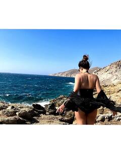 अपनी तस्वीरों से बिजलियां गिरानी वाली एक्ट्रेस ने खोला बॉलीवुड इंडस्ट्री का कच्चा चिट्ठा, बोलीं - यहां काम के बदले मिलता है..