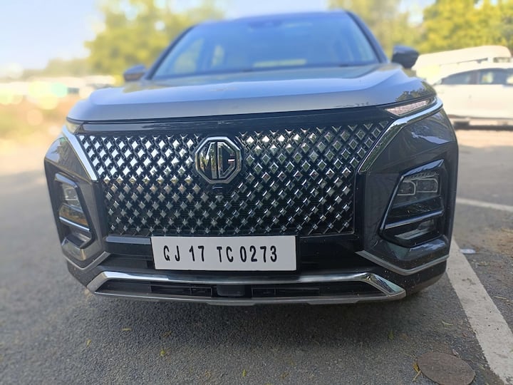 1. Bigger is indeed better and MG has taken that into account with its massive new grille for the Hector. The new Hector's biggest change styling-wise is the new grille which extends much lower down and covers the majority of the front end. The grille itself is premium with a diamond-like pattern. The side view remains the same while the rear gets newly updated tail lamps connected along with new LED lighting. The badging has been changed and now 'ADAS' is added too. It does get a lot more attention because of the grille and looks a lot more purposeful.