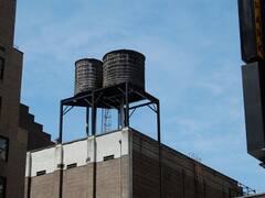 నీళ్ల ట్యాంకు ఈ దిక్కున ఉంటే కష్టాలు తప్పవు - రోగాలు వెంటాడుతాయ్ జాగ్రత్త!