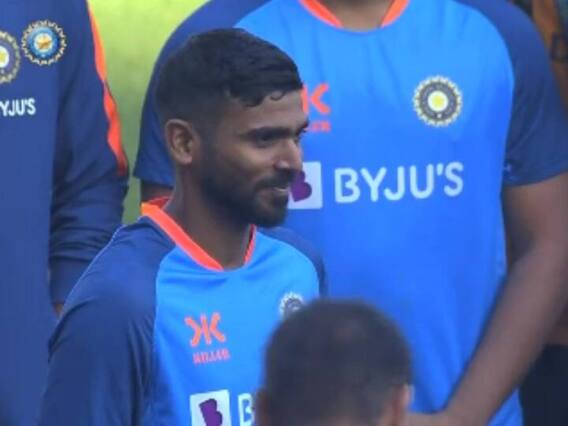 KS Bharat Debut : केएस भरतला नागपूर कसोटीत पदार्पणाची संधी, जाणून घ्या त्याची आतापर्यंतची कामगिरी KS Bharat Debut : केएस भरतला नागपूर कसोटीत पदार्पणाची संधी, जाणून घ्या त्याची आतापर्यंतची कामगिरी