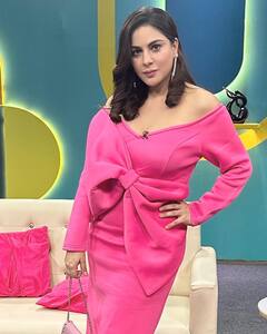 Shraddha Arya Photos: पिंक ड्रेस में कहर ढाती दिखीं 'कुंडली भाग्य' की प्रीता, मुस्कान ने जीता फैंस का दिल!