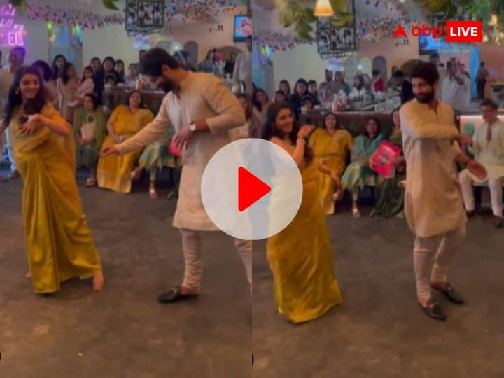 Mumbai Couple romantic dance in baby shower ceremony video goes viral on social media Mumbai Couple Dance Video: गोद भराई की रस्म में कपल ने किया जबरदस्त डांस, लोग बोले- 'प्यार हो तो ऐसा'