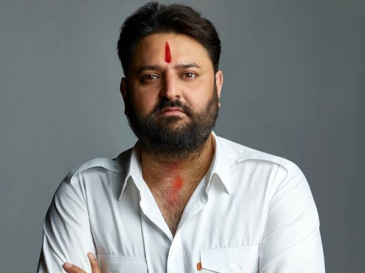 अपने ट्विटर के बायो में 'ना मुझे अपमान का भय हैं, न सम्मान की इच्छा है' लिखने वाले मोहित कंबोज भारतीय केबीजे ग्रुप के संस्थापक हैं. उन्होंने अपना नाम मोहित कंबोज से बदलकर मोहित भारतीय कर लिया. ये नाम उन्होंने देश में एकता का संदेश देने के लिए बदला.(फोटो-nstagram.com/mohitbharatiya/)