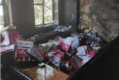 Pune Fire : पुण्यातील कासट साडी सेंटरला आग; कोणतीही जीवितहानी नाही