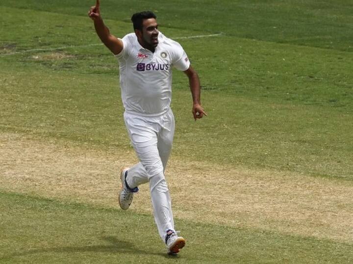 Ashwin Test Record 450 Wickets IND vs AUS 1st Test Second Team India Cricketer to scalp 450 test wickets Border Gavaskar Trophy 2023 Ashwin Test Record : आर. अश्विन सुसाट, 450 कसोटी विकेट्स पूर्ण करत रचला इतिहास, दिग्गजांनाही टाकलं मागे