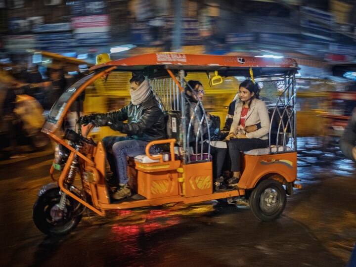 Campaign against unregistered e-rickshaws launched in Delhi by transport Department Delhi: राजधानी दिल्ली में ई-रिक्शा के कटे 10 से 25 हजार तक के चालान, जानें- वजह