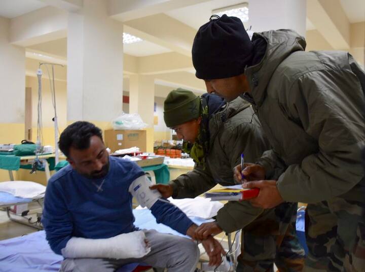 तुर्कीमध्ये मृतांच्या संख्येसोबतच जखमींची संख्याही सातत्याने वाढत आहे. भीती, वेदना आणि दु:खाच्या काळातही अनेक देशांमधून येणारी मदत तेथील लोकांना आशा देत आहे.