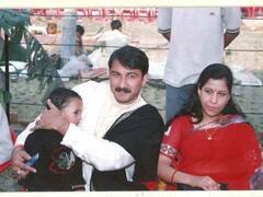 इस अभिनेत्री पर लगे थे Manoj Tiwari का घर तोड़ने के आरोप, बीवी को बर्दाश्त नहीं थी पति के साथ एक्ट्रेस की नज़दीक