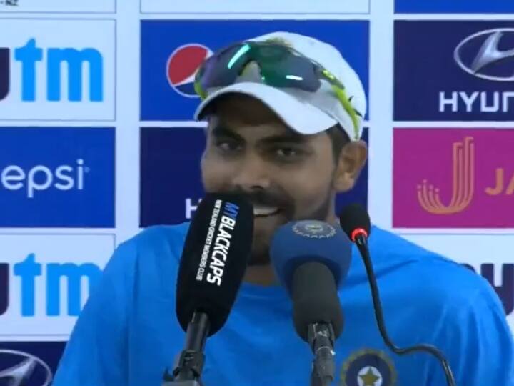 Old video of Ravindra Jadeja's press conference going viral of internet he is taking about Footmarks on pitch Jadeja PC Video: 'पिच पर इतने फुटमार्क्स देखकर बल्लेबाज की...', PC में रवींद्र जडेजा की फिसली जुबान, वीडियो वायरल
