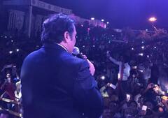 मां को भगवान मानता है यह सुपरस्टार, पैरों को धोकर पीता था पानी, पत्नी ने कहा- ऐसा पति...