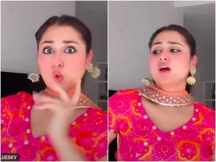 Viral Video Content creator Copied Kareena Kapoors Jab We Met Movie Nagada Nagada Dance Video Viral 'जब वी मेट'ची 'गीत' सापडली... करिनाच्या कार्बन कॉपीचा 'नगाडा' गाण्यावर डान्स, व्हिडीओ व्हायरल