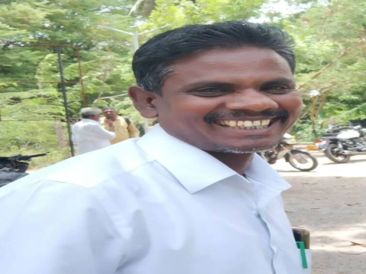 Mayiladuthurai: Panchayat council chairman sacked near Sirkazhi TNN மயிலாடுதுறை: ஆணைக்காரன்சத்திரம் ஊராட்சி மன்ற தலைவரை பதவி நீக்கம் - ஆட்சியர் அதிரடி