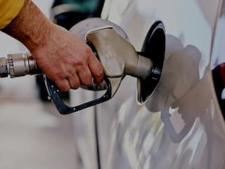 Petrol, Diesel Price: வந்தது வீக் எண்ட்.. தந்ததா மாற்றம்?... இன்றைய பெட்ரோல், டீசல் விலை என்ன..?
