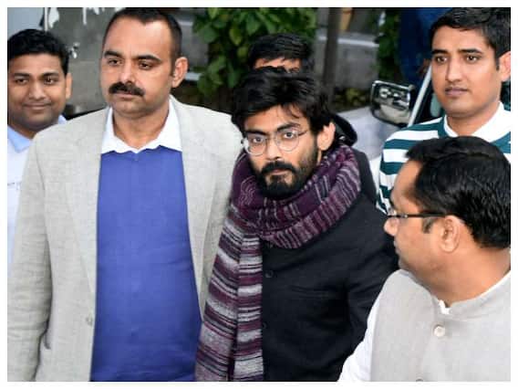 Sharjeel Imam: शरजील इमाम को तीन साल पहले क्यों किया गया था गिरफ्तार? पांच राज्यों में दर्ज हैं केस, देशद्रोह का भी आरोप