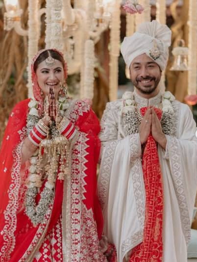अभिषेक पाठक आणि शिवालिकाचं ग्रॅंड वेडिंग चाहत्यांच्या पसंतीस उतरलं आहे.