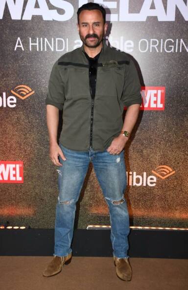 52 ਸਾਲ ਦੀ ਉਮਰ 'ਚ ਵੀ ਸੈਫ ਅਲੀ ਖਾਨ ਚੰਗੀ ਤਰ੍ਹਾਂ ਜਾਣਦੇ ਹਨ ਕਿ ਫੈਸ਼ਨ ਦੀ ਦੁਨੀਆ 'ਚ ਹੌਟਨੈੱਸ ਦਾ ਪੱਧਰ ਕਿਵੇਂ ਉੱਚਾ ਕਰਨਾ ਹੈ। ਅੱਜ ਵੀ ਕਈ ਨੌਜਵਾਨ ਕੁੜੀਆਂ ਬੇਬੋ ਦੇ ਪਤੀ ਦੇ ਪਿਆਰ ਵਿੱਚ ਪਾਗਲ ਹਨ।