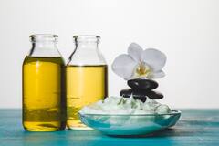 स्ट्रेस ले-ले कर हो गया है बुरा हाल, तो आज ही से करें इन 6 तेलों का इस्तेमाल