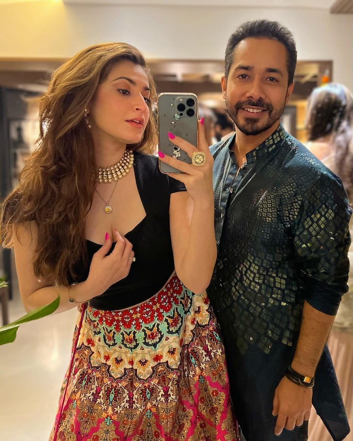 Recently, Shivaleeka posted a few adorable pics with Abhishek on her Instagram and wrote, 