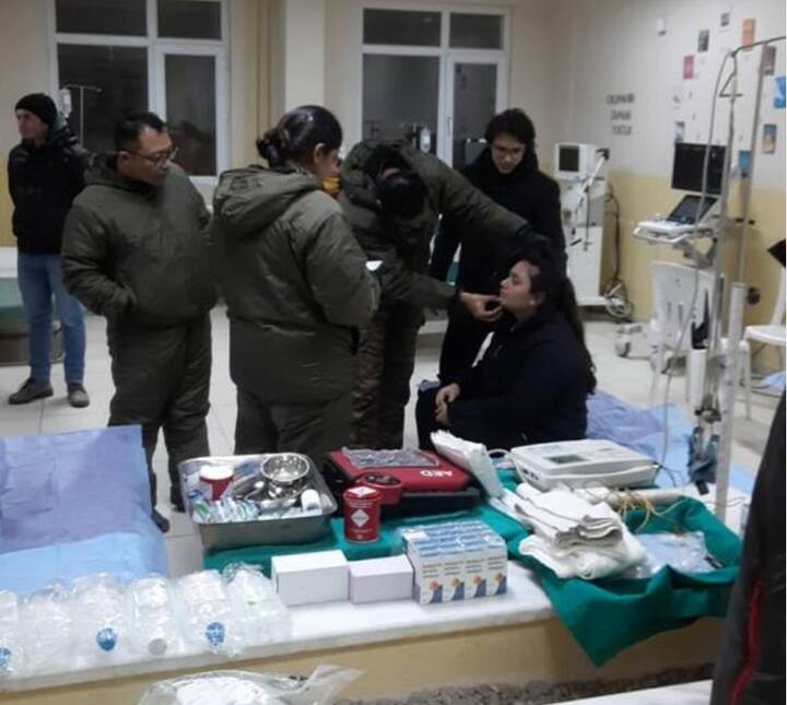 भूकंपग्रस्त तुर्कीच्या मदतीसाठी भारताने मदतीचा हात दिला आहे. 'ऑपरेशन दोस्त'द्वारे (Operation Dost) भारत भूकंपग्रस्त भागात मदत पोहोचवत आहे.