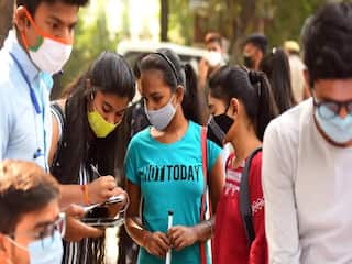 DU Students Reapplying For CUET, Fear Failing Language Exam Due To 'Advanced' Syllabus