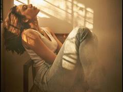 Sobhita Dhulipala: సూర్య కాంతిలో శోభిత సోకుల విందు