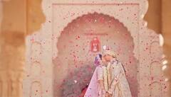 Sidharth-Kiara की शादी की इनसाइड फोटोज़,  करण जौहर से शाहिद कपूर तक...सेलेब्स ने ऐसे जमाया रंग