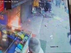 ‘ ஊ சொல்றியா’ பாட்டு போடு....போதையில் பெட்ரோல் குண்டை வீசிய இளைஞர் - மதுரையில் பரபரப்பு