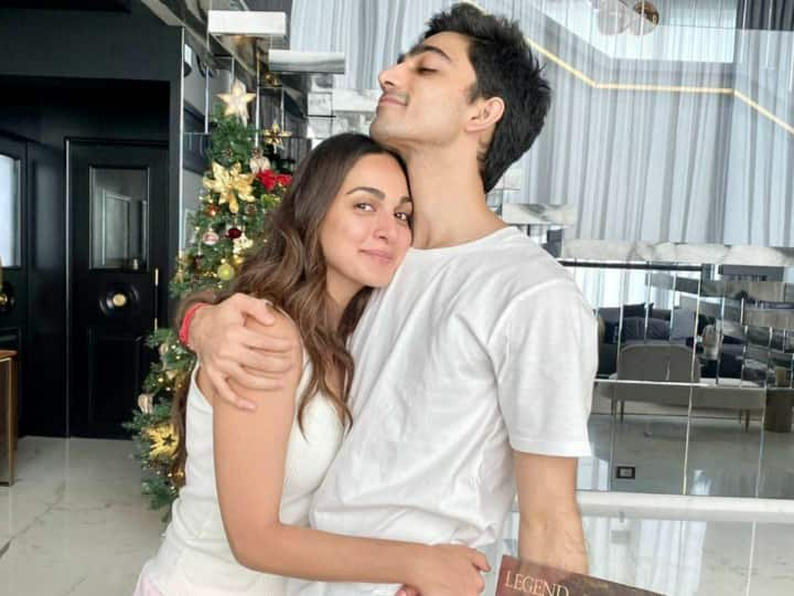 Kiara Advani Brother:बॉलीवुड की खूबसूरत एक्ट्रेस कियारा आडवाणी अब सिद्धार्थ मल्होत्रा की पत्नी बन चुकी हैं. लेकिन इस रिपोर्ट में हम आपको एक्ट्रेस के बारे में नहीं बल्कि उनके टैलेंटिड भाई से मिलवाएंगे.