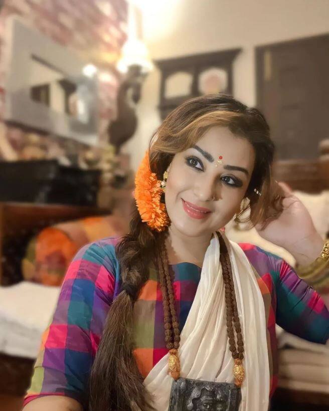Bigg Boss Season 11 Winner: ‘भाबी जी घर पर है’ (Bhabi Ji Ghar Par Hai) की अंगूरी भाभी उर्फ शिल्पा शिंदे ‘बिग बॉस 11’ की विनर बनी थीं.