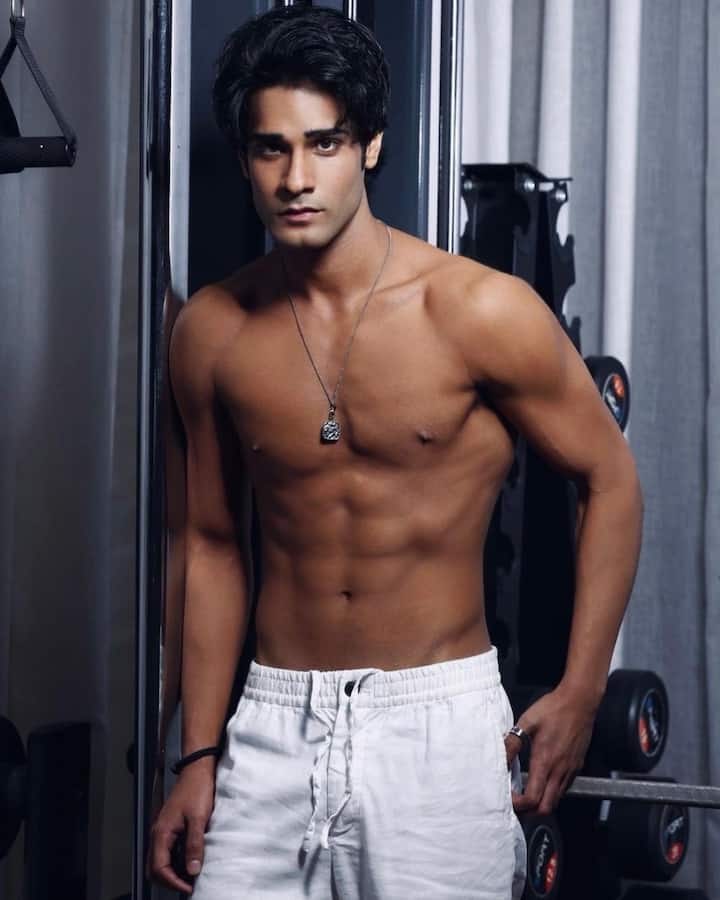 अभी तक राशा थडानी और अमन देवगन की फिल्म का टाइटल तय नहीं किया गया है लेकिन बताया जा रहा है कि ये एक्शन से भरपूर फिल्म होगी.