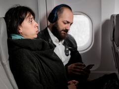 Flight Seat: फ्लाइट पर कौन सी सीट है सफर के दौरान सबसे ज्यादा सेफ, स्टडी में हुआ खुलासा