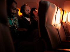 Flight Seat: फ्लाइट पर कौन सी सीट है सफर के दौरान सबसे ज्यादा सेफ, स्टडी में हुआ खुलासा