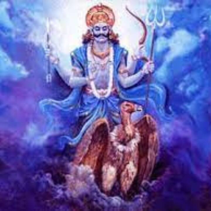 শনিদেব কর্মের দাতা, অর্থাৎ তিনি মানুষের কর্মের ভিত্তিতে ভাল-মন্দ ফল দেন। জন্মকুণ্ডলীতে শনির অবস্থান খারাপ হলে জীবনে সব ধরনের সমস্যার সম্মুখীন হতে হয়।