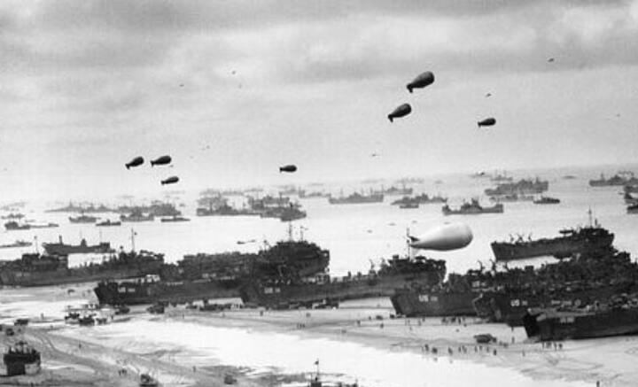 এত দিন পর বোমাটি সক্রিয় থাকবে, তা যদিও গোড়ায় চিন্তা-ভাবনার মধ্যেই আসেনি। তবে কড়া নিরাপত্তায় বোমা নিষ্ক্রিয় করার কাজ শুরু হয়। কিন্তু তার মধ্যেই আচমকা তীব্র শব্দে বিস্ফোরণ ঘটে।