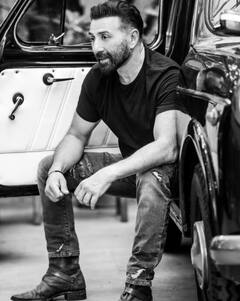 Sunny Deol Car Collection: 'ਗਦਰ 2' ਦੇ ਤਾਰਾ ਸਿੰਘ ਇਹ ਲਗਜ਼ਰੀ ਗੱਡੀਆਂ ਚਲਾਉਂਦੇ ਹਨ, ਕੀਮਤ ਜਾਣ ਕੇ ਹੋ ਜਾਓਗੇ ਹੈਰਾਨ