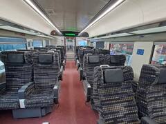 Vande Bharat Express Inside Images: अंदर से कैसी दिखती है वंदे भारत एक्सप्रेस? मुंबई के यात्रियों ने शेयर की ये खास तस्वीरें