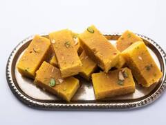 Paneer Barfi Recipe: कुछ मीठा खाने का है मन, तो घर पर बनाएं 'पनीर की बर्फी रेसिपी'