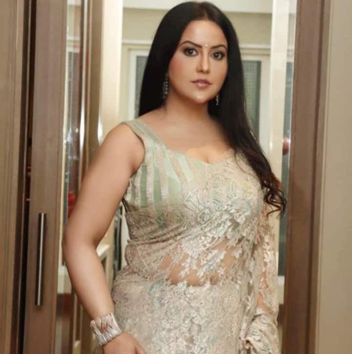 उनका फैशन और स्टाइल स्टेटमेंट बॉलीवुड एक्ट्रेसेस से कम नहीं हैं.