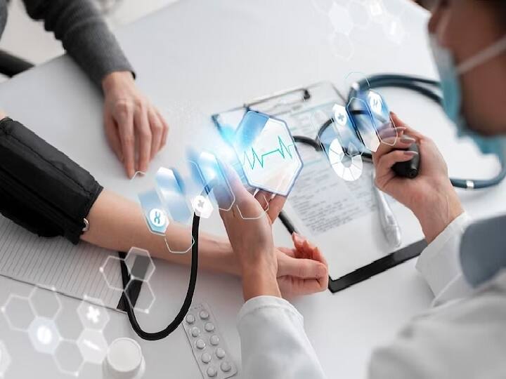 अगर आपकी सेहत पूरी तरह से दुरुस्त है. आपको किसी भी तरह की कोई दिक्कत नहीं है. तो भी आप उस हेल्थ इंश्योरेंस पॉलिसी का चयन करें, जो भविष्य में जरूरत पड़ने पर आपको मेडिकल कवरेज दे सके.